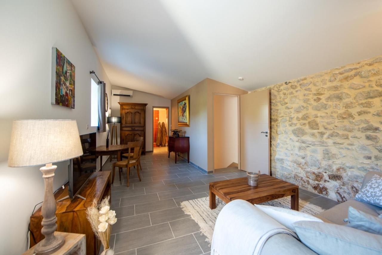 La Maison De Livia, Chambres D'Hotes, Piscine Chauffee, Proche Uzes, Nimes, Ales Sauzet  المظهر الخارجي الصورة